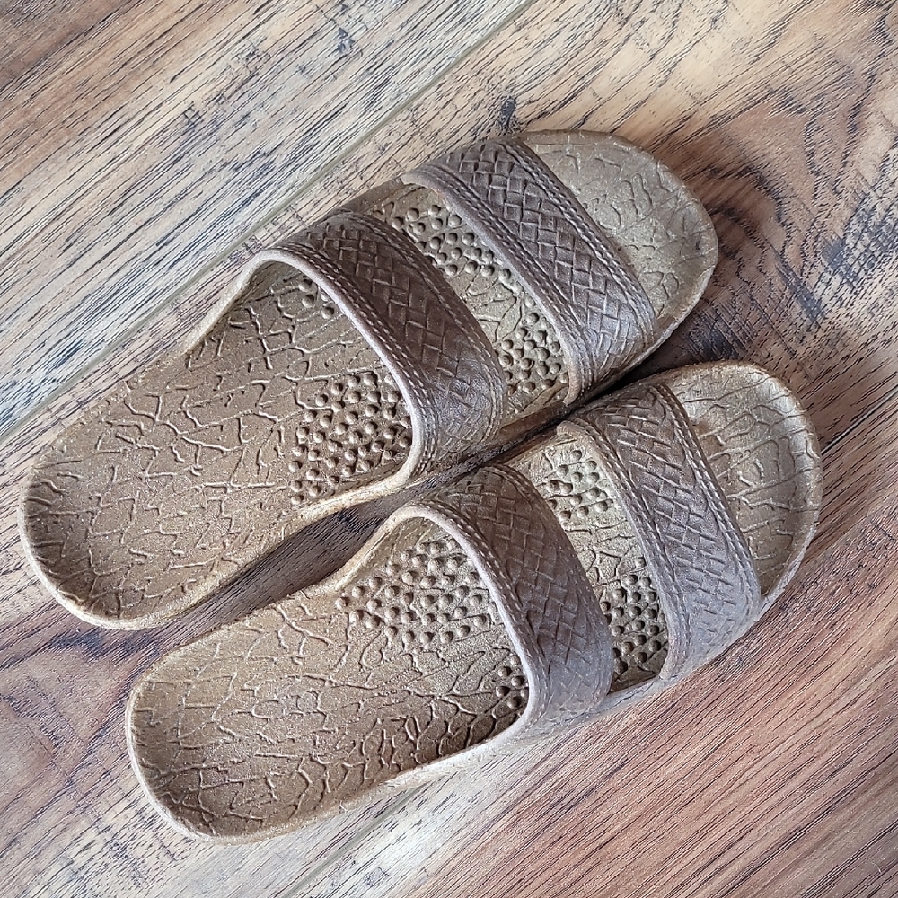 Pali Hawaii Brown Slip-On Sandals, Size 7